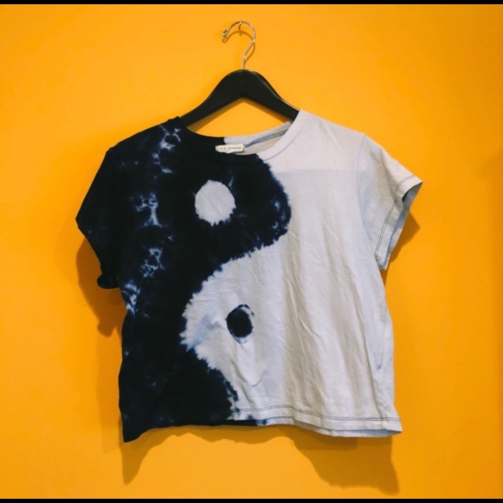COPY - Crop top with ying yang design